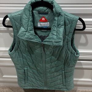 Columbia Women's Quilted Green Vest